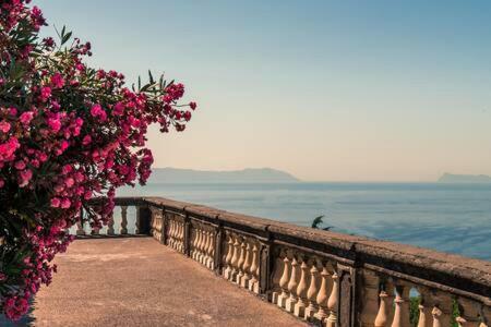 Casetta Belvedere Неаполь Экстерьер фото
